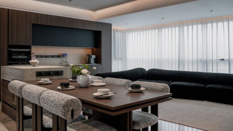 10 Clever Ways to Divide Living and Dining Spaces in Small Apartments